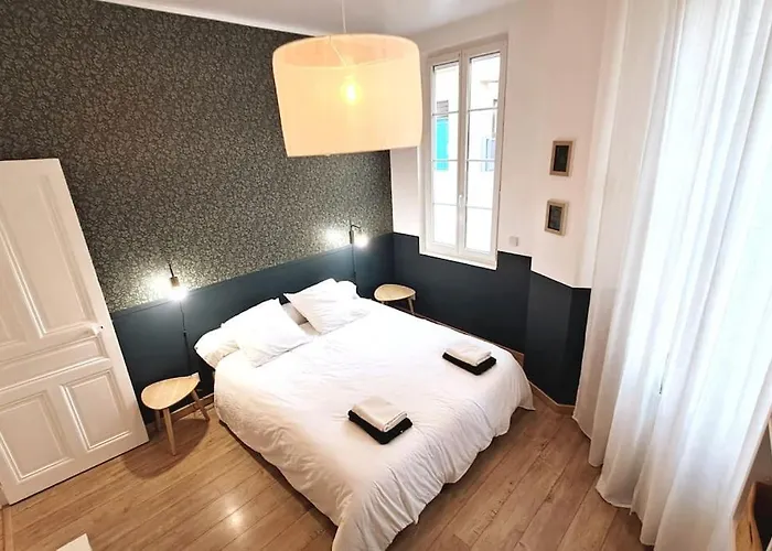 La Verriere Centre *