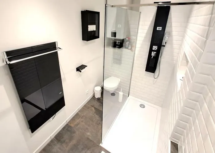 La Verriere Centre *